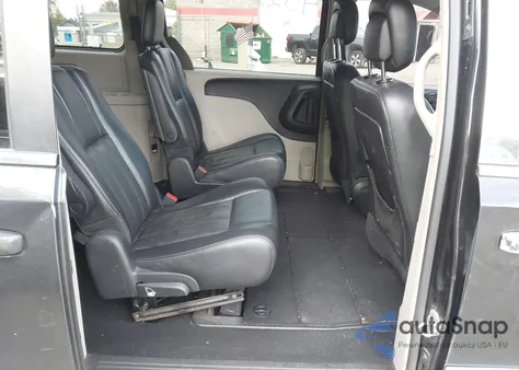 2012 Chrysler Town & Country Touring from USA, damaged, VIN 2C4RC1BG5CR170041